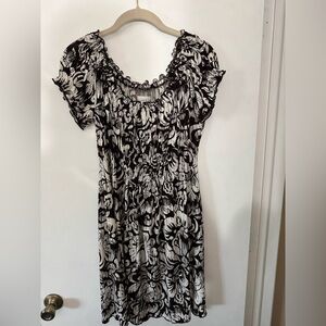 Lucy & Laurel Black and Cream Patterned Dress